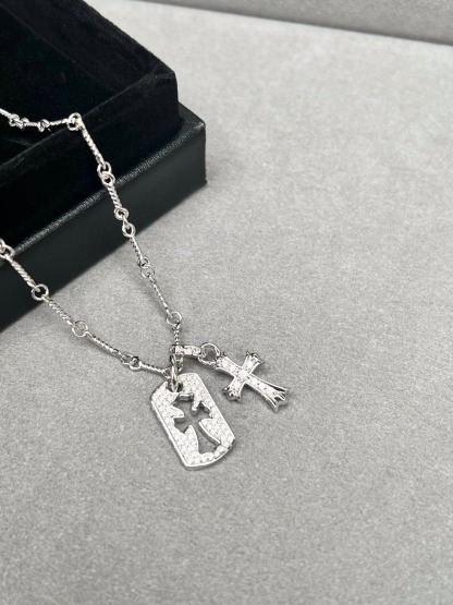 クロムハーツ「Chrome Hearts」スクエアクロスペンダント ネックレス