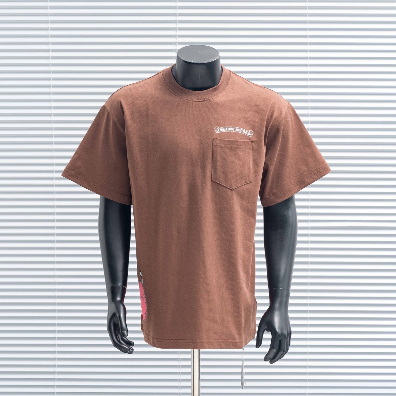 クロムハーツ「Chrome Hearts」サッカーグラフィティTシャツ-ISETAN PRESTIGE CURATED