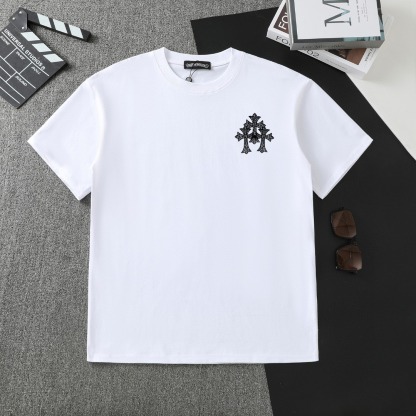 クロムハーツ「Chrome Hearts」ミニマルロゴTシャツ