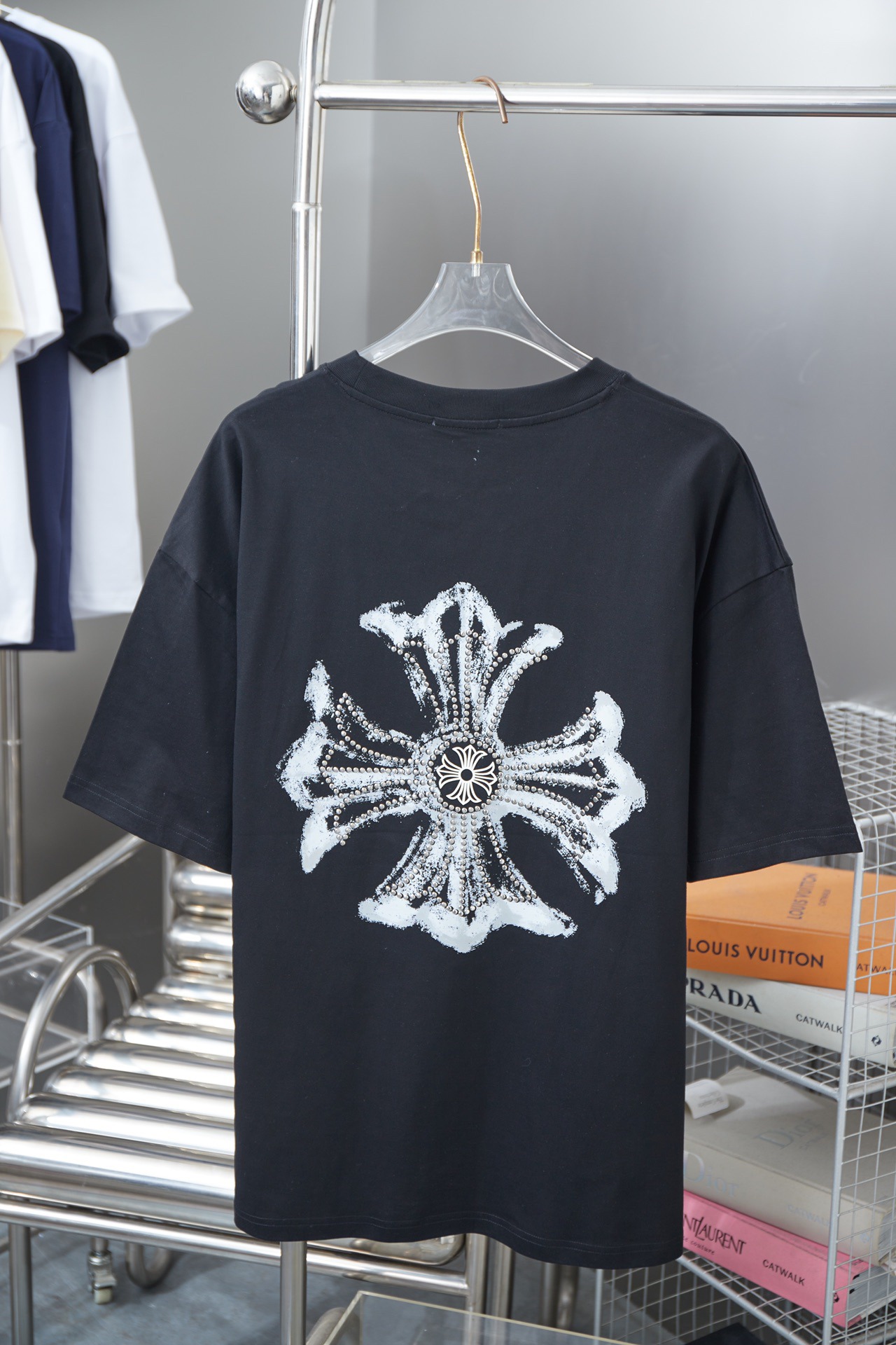 クロムハーツ「Chrome Hearts」プリント&ストーンTシャツ
