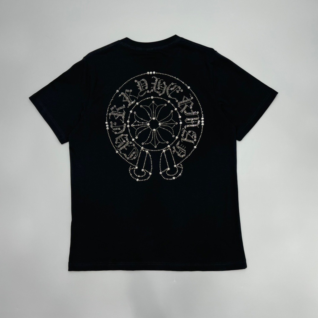 クロムハーツ「Chrome Hearts」スタッドサンスクリット スパンコールTシャツ