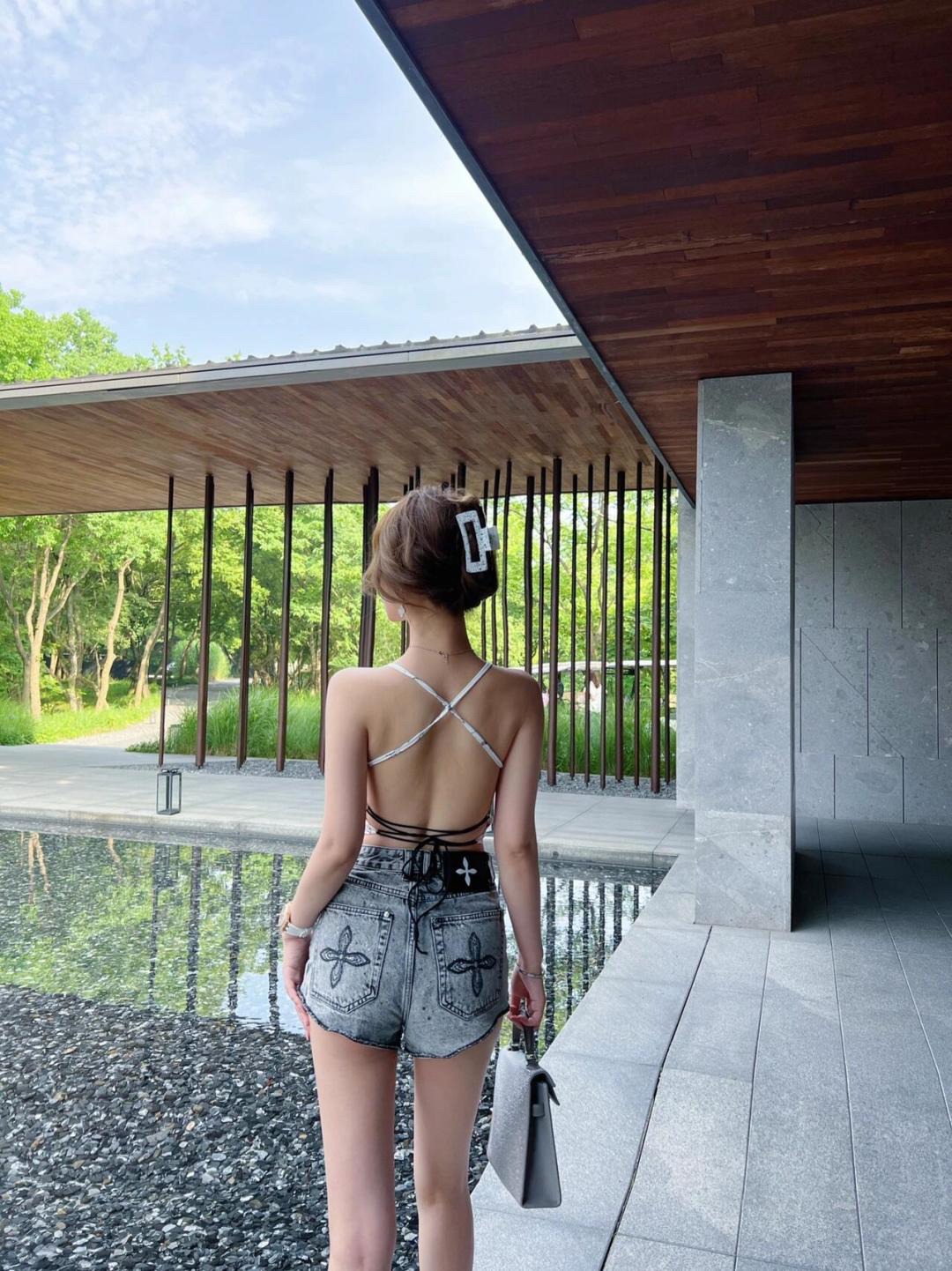 クロムハーツ「Chrome Hearts」プレミアム ストレッチデニム ショートパンツ