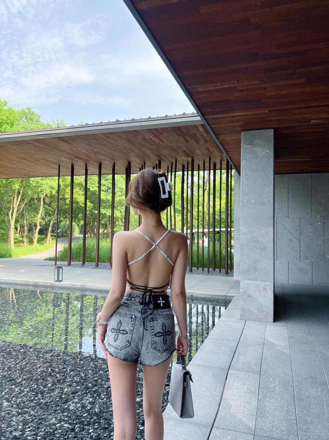 クロムハーツ「Chrome Hearts」プレミアム ストレッチデニム ショートパンツ