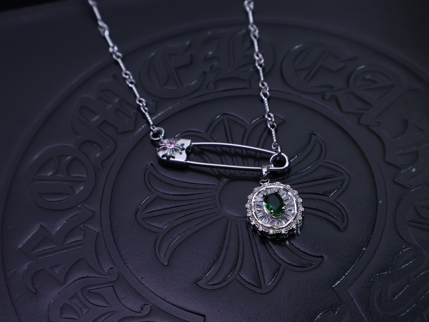 クロムハーツ「Chrome Hearts」ゴシッククロス＆フルール マルチスタイルペンダント