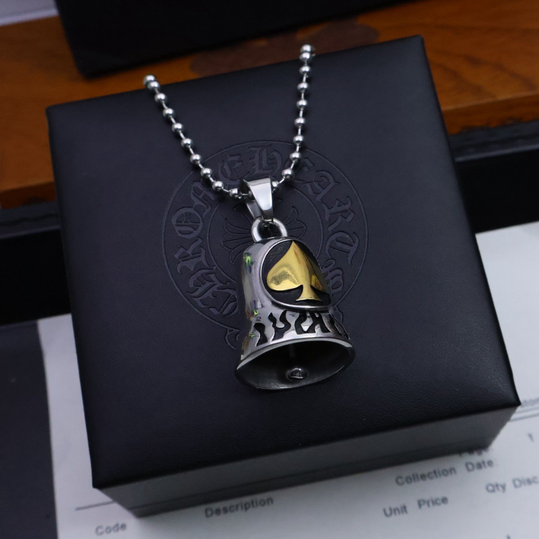 クロムハーツ「Chrome Hearts」パールチェーンオーバルクロスペンダントネックレス