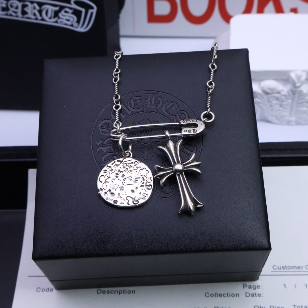 クロムハーツ「Chrome Hearts」ソーンクロス ブローチチェーンネックレス