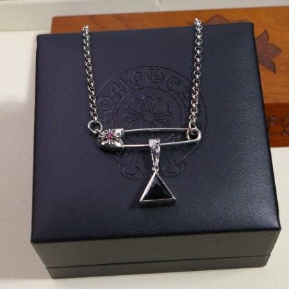 クロムハーツ「Chrome Hearts」マルチウェイクロスペンダントネックレス