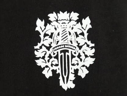 クロムハーツ「Chrome Hearts」ソードプリント オーバーサイズTシャツ
