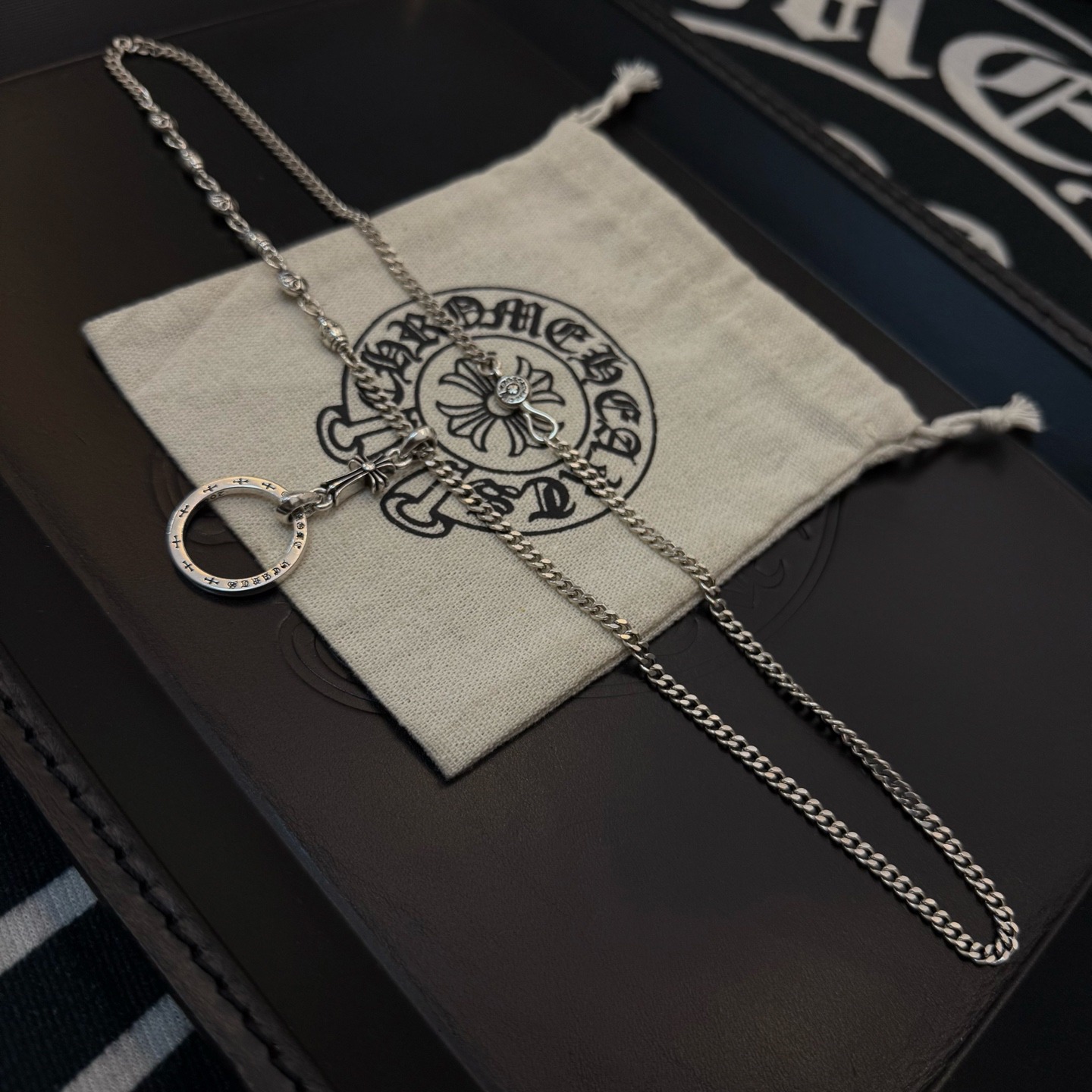 クロムハーツ「Chrome Hearts」ビンテージフラワーボールクロス ペンダントネックレス