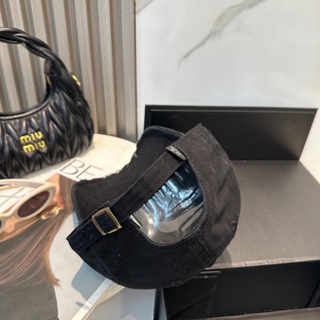 クロムハーツ「Chrome Hearts」クロスエンブレム スナップバック