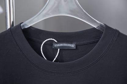 クロムハーツ「Chrome Hearts」プリント&ストーンTシャツ