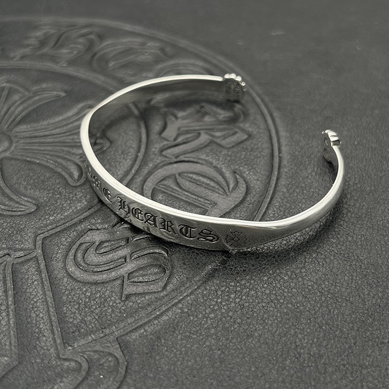 クロムハーツ「Chrome Hearts」Vintage Logo Cuff Bracelet (Adjustable)