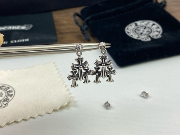 クロムハーツ「Chrome Hearts」クロムハーツ トリプルクロスピアス S925 ピアス