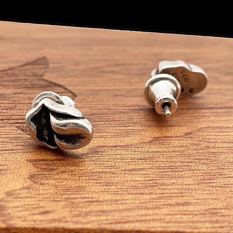 クロムハーツ「Chrome Hearts」クロムハーツ ビッグタン（大舌）ピアス S925 ユニセックス ピアス