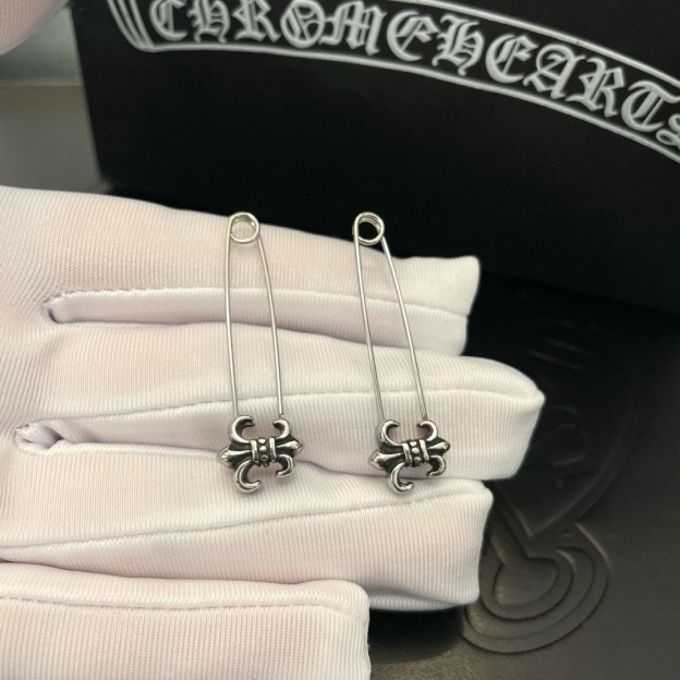 クロムハーツ「Chrome Hearts」ピンスカウトフラワーピアス S925 ハンドメイド ピアス