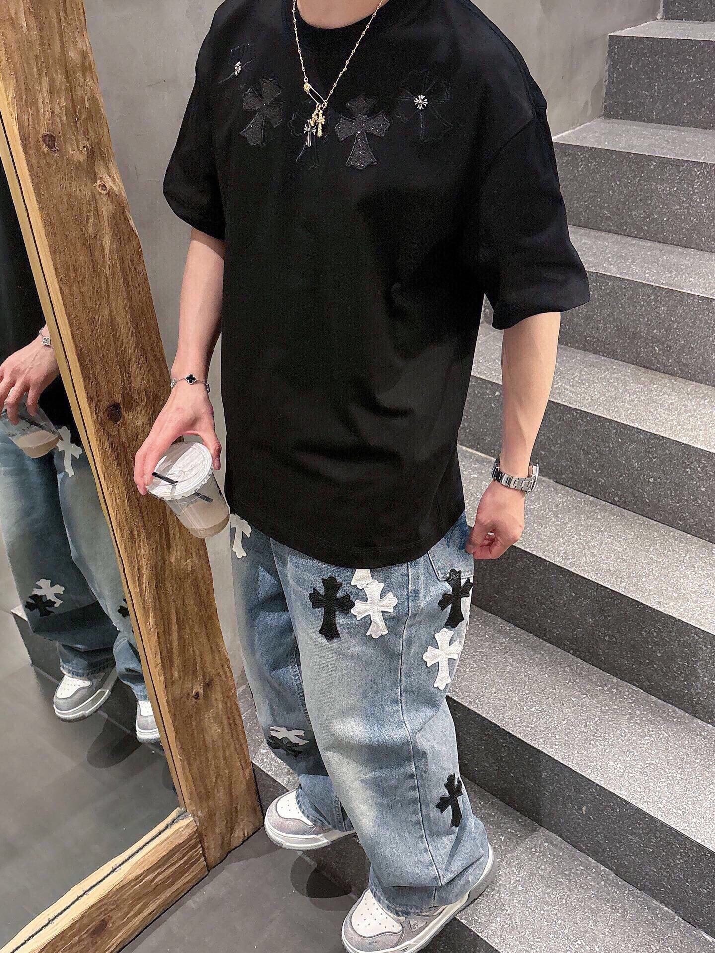 クロムハーツ「Chrome Hearts」エンブロイダリーロゴTシャツ