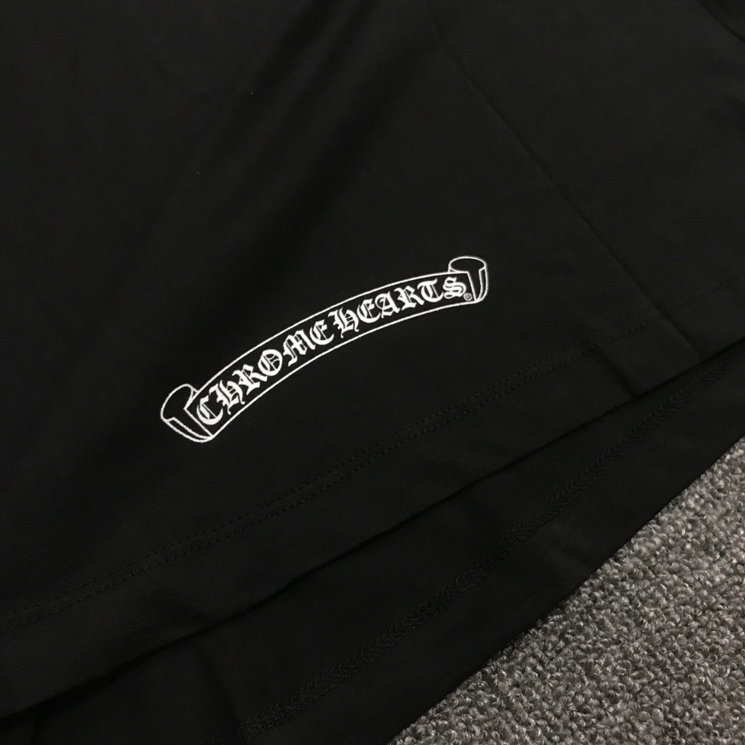 クロムハーツ「Chrome Hearts」レディース Vネック シグネチャーTシャツ