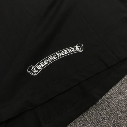 クロムハーツ「Chrome Hearts」レディース Vネック シグネチャーTシャツ