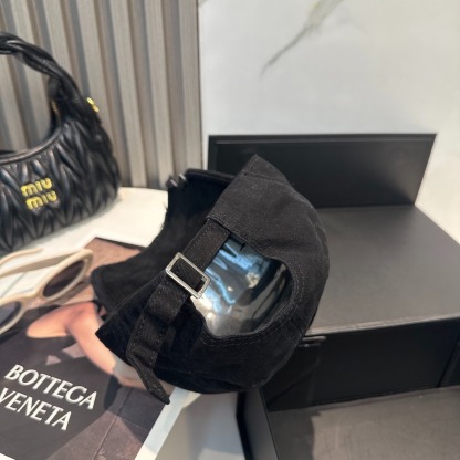 クロムハーツ「Chrome Hearts」クロスエンブレム スナップバック キャップ