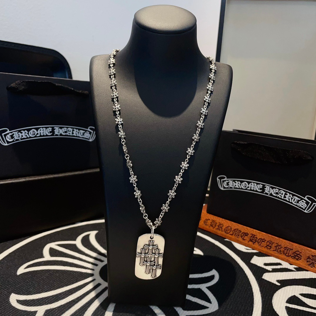 クロムハーツ「Chrome Hearts」ヴィンテージクロス ネックレス