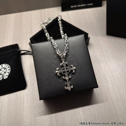 クロムハーツ「Chrome Hearts」ヴィンテージクロスフラワーネックレス