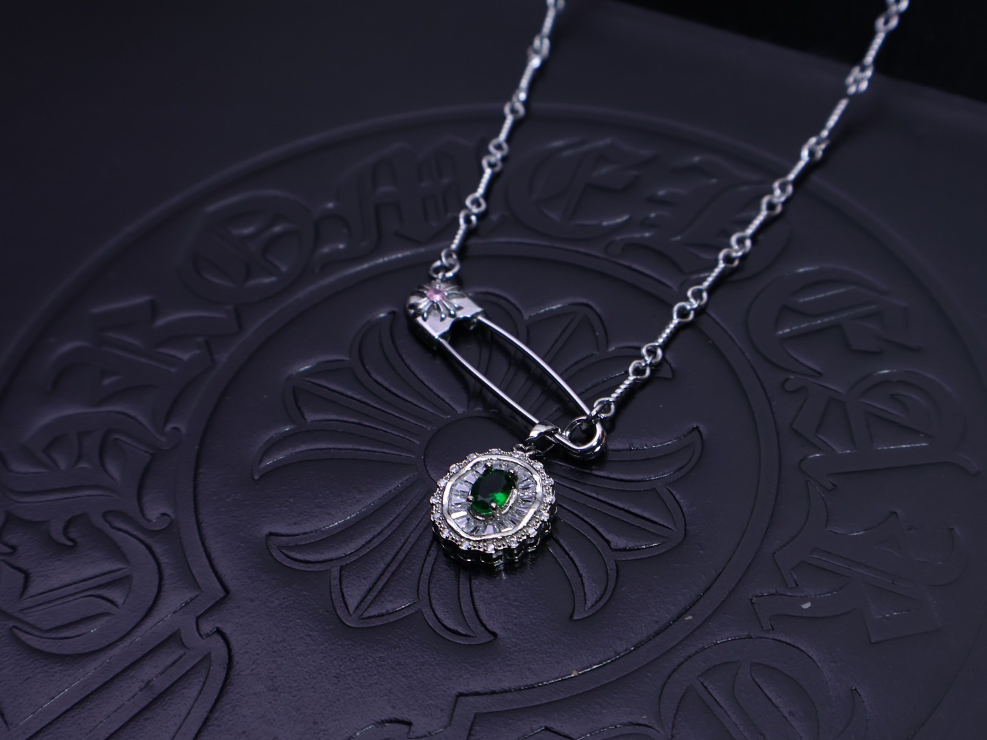 クロムハーツ「Chrome Hearts」ゴシッククロス＆フルール マルチスタイルペンダント