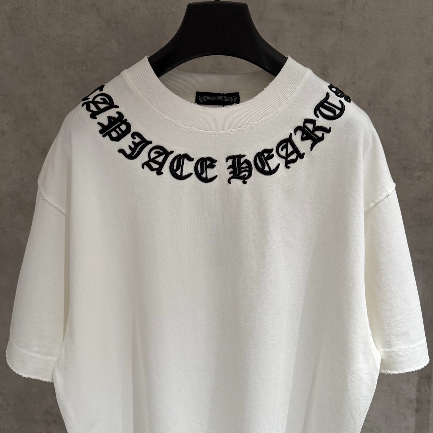 クロムハーツ「Chrome Hearts」エンブロイダリー ヘビーウェイトTシャツ