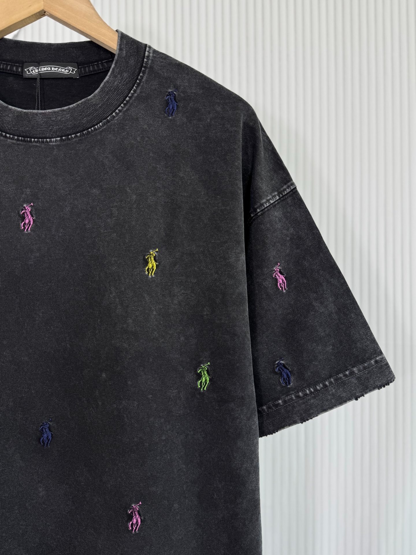 クロムハーツ「Chrome Hearts」3Dホースシュークロス エンブロイダリーTシャツ