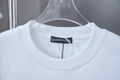 クロムハーツ「Chrome Hearts」プリント&ストーンTシャツ