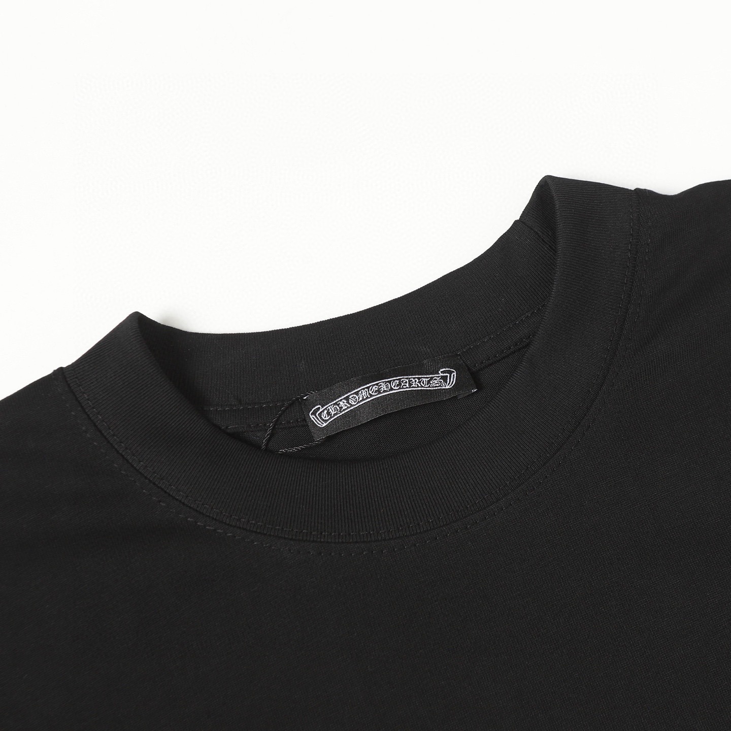 クロムハーツ「Chrome Hearts」サンスクリットプリントTシャツ-ISETAN PRESTIGE CURATED