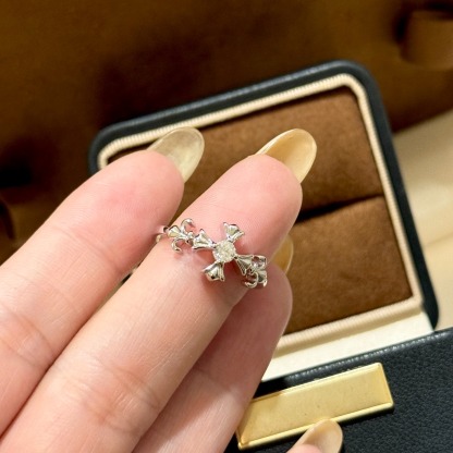 クロムハーツ (Chrome Hearts)アイリス＆クロス ダイヤモンドリング（サイズ6-8）