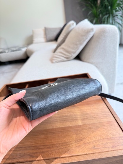 クロムハーツ「Chrome Hearts」ソフトレザー ショルダーバッグ