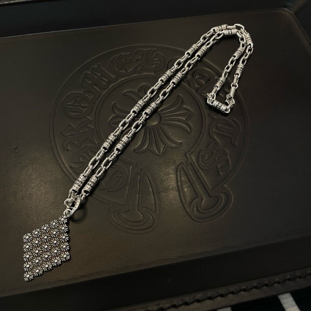 クロムハーツ「Chrome Hearts」ダイヤモンドクロス ネックレス
