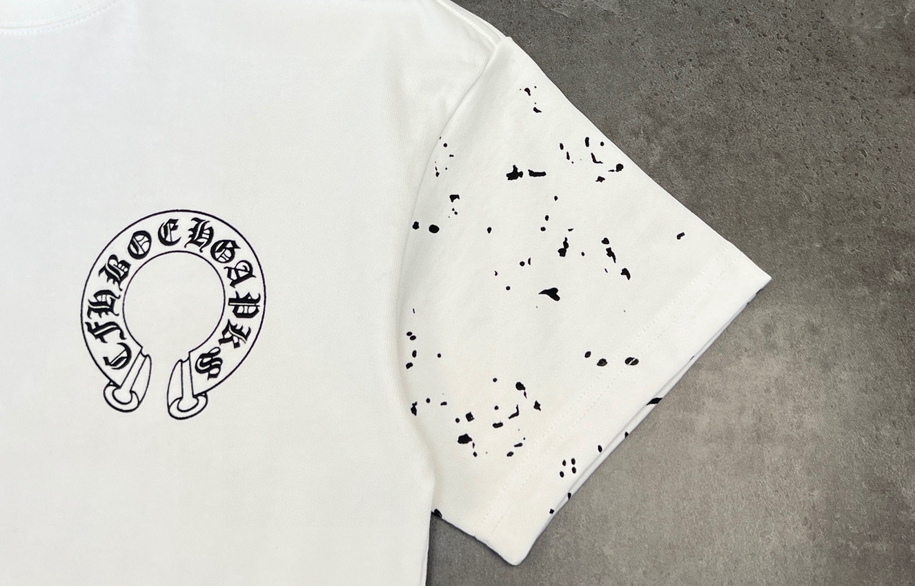 クロムハーツ「Chrome Hearts」ドット＆ホースシュー プリント ブラッシュドコットン Tシャツ