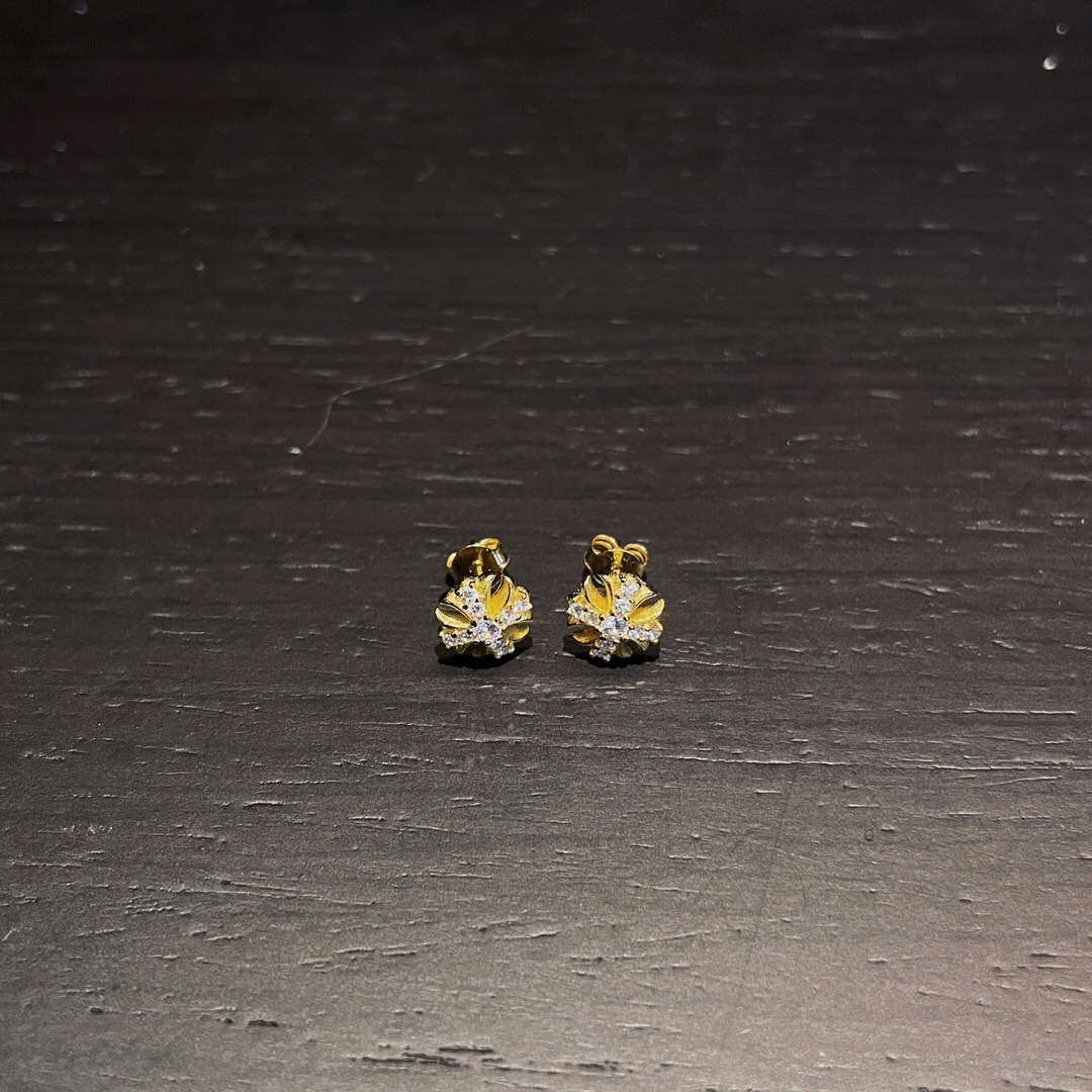 クロムハーツ「Chrome Hearts」クロムハーツ ゴールドプレートフルダイヤクロスピアス S925 ピアス