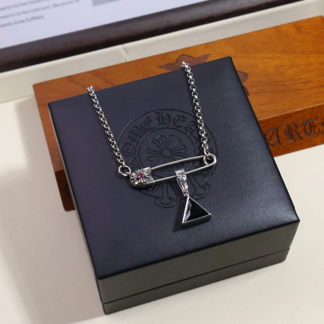 クロムハーツ「Chrome Hearts」マルチウェイクロスペンダントネックレス