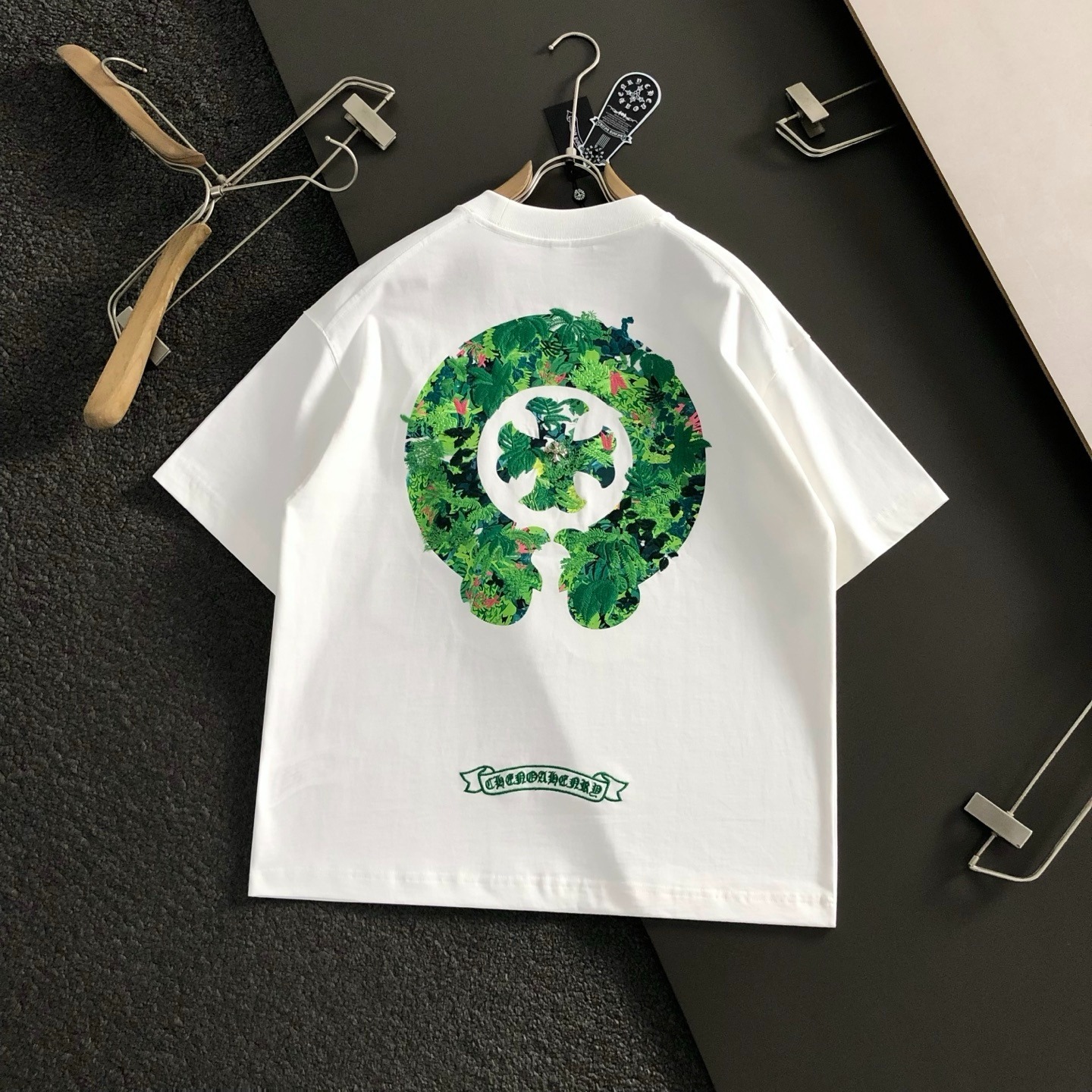 クロムハーツ「Chrome Hearts」フォレストコレクション Tシャツ
