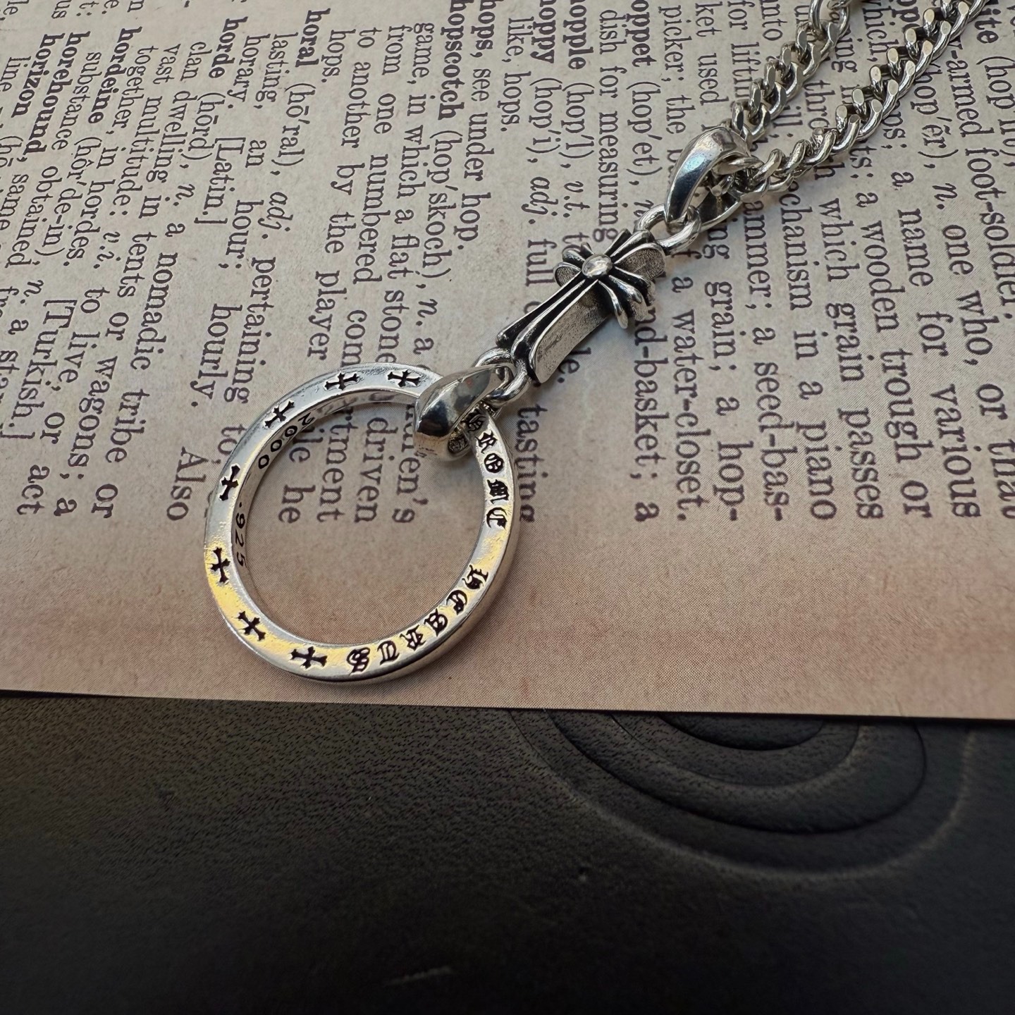 クロムハーツ「Chrome Hearts」ビンテージフラワーボールクロス ペンダントネックレス