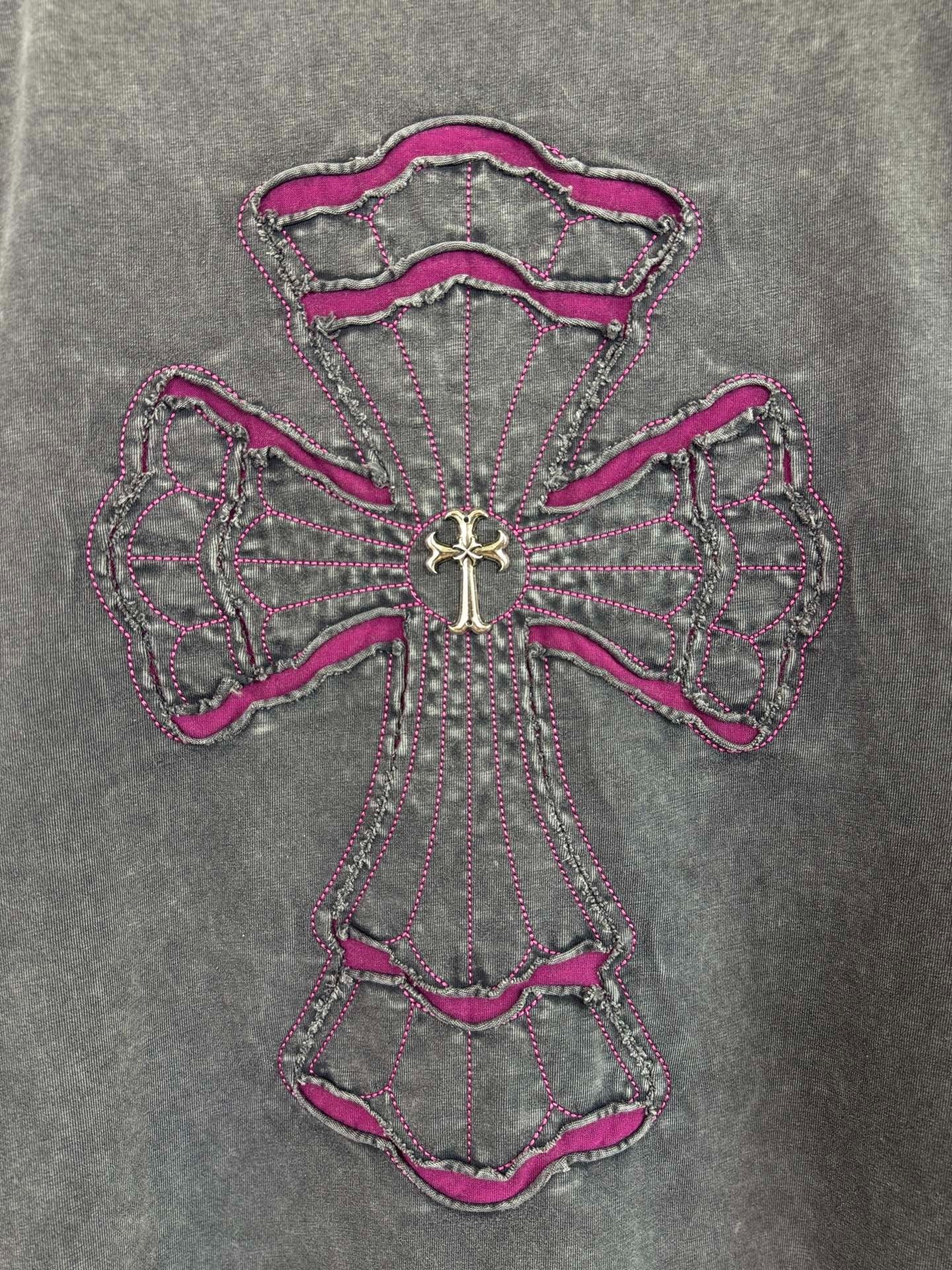 クロムハーツ「Chrome Hearts」クロスパッチワーク ウォッシュドTシャツ