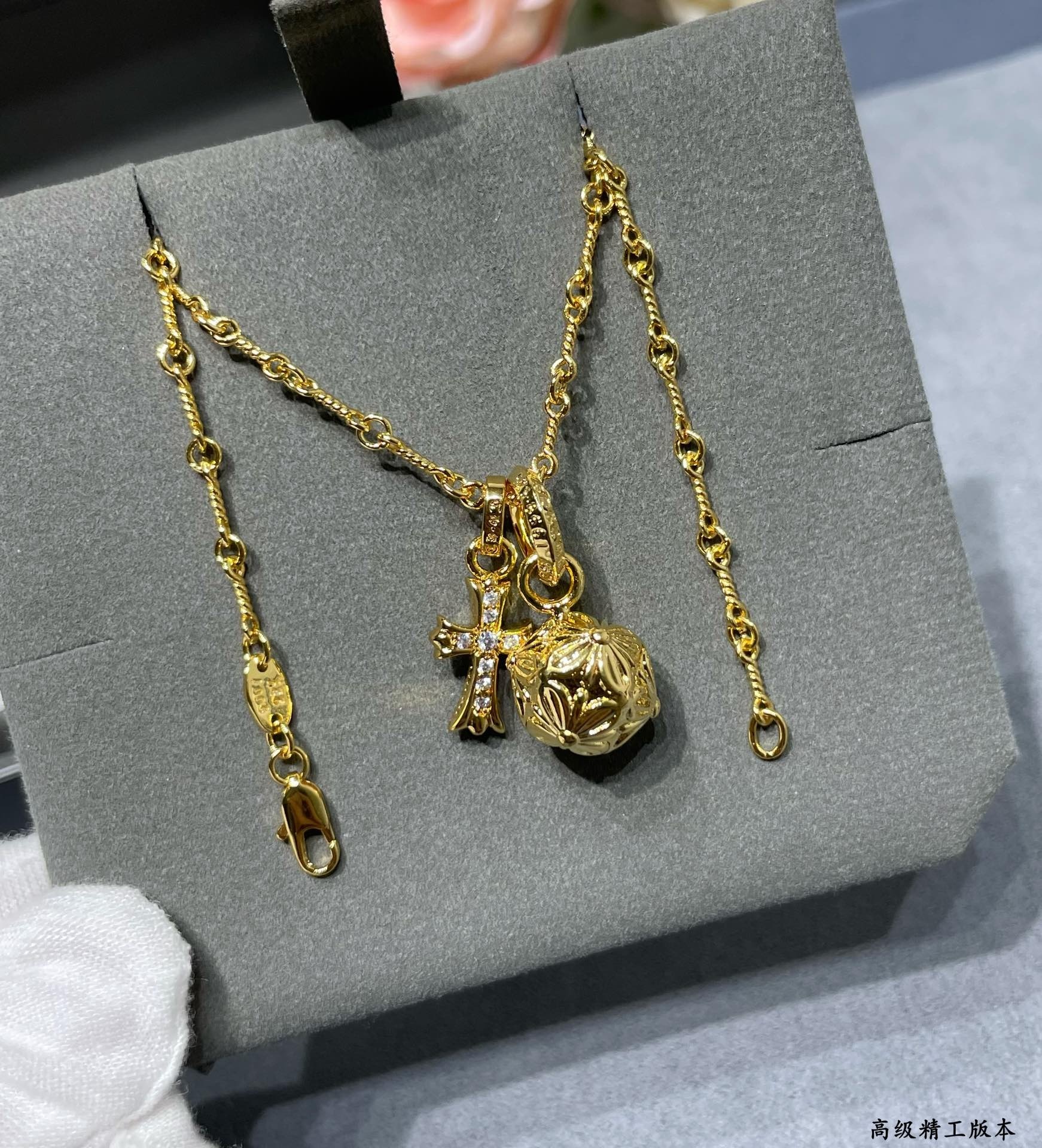 クロムハーツ「Chrome Hearts」 ビーズチェーンクロスペンダント ネックレス