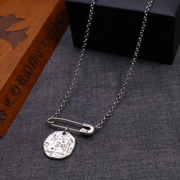 クロムハーツ「Chrome Hearts」ニューコレクションクロスピアス S925 ピアス