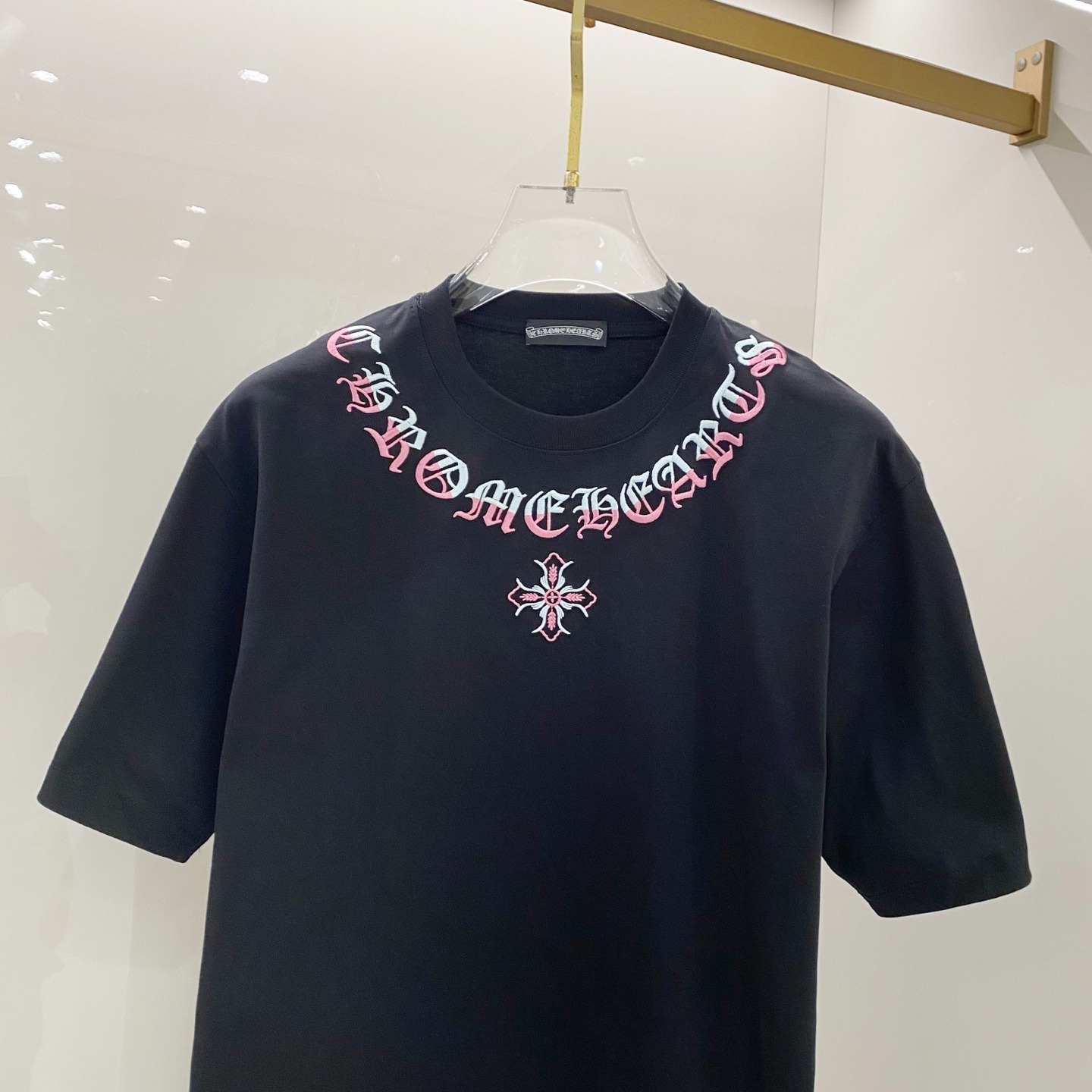 クロムハーツ「Chrome Hearts」シグネチャーロゴ プリントTシャツ