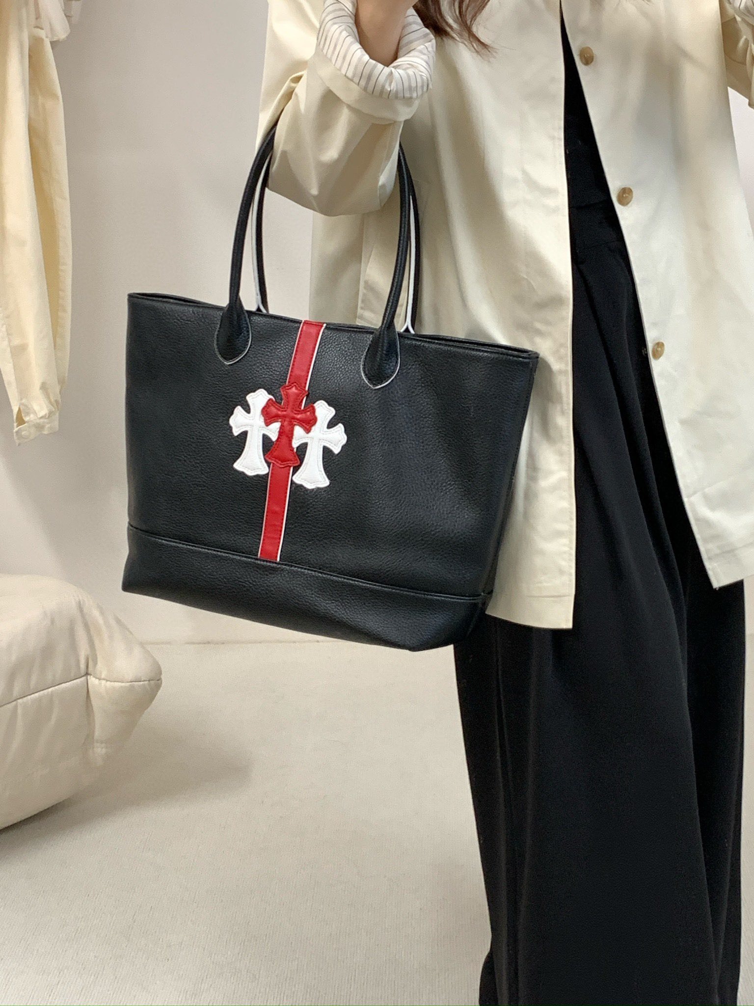 クロムハーツ「Chrome Hearts」トートバッグ クロスロゴ 35×31×12cm