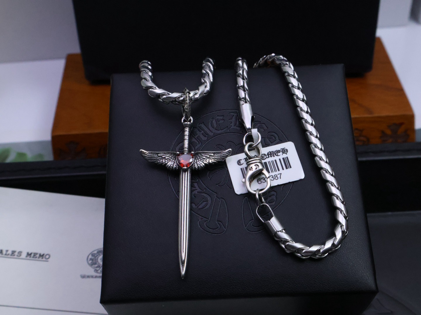 クロムハーツ「Chrome Hearts」ハンドメイドクロス&フラワー ネックレス