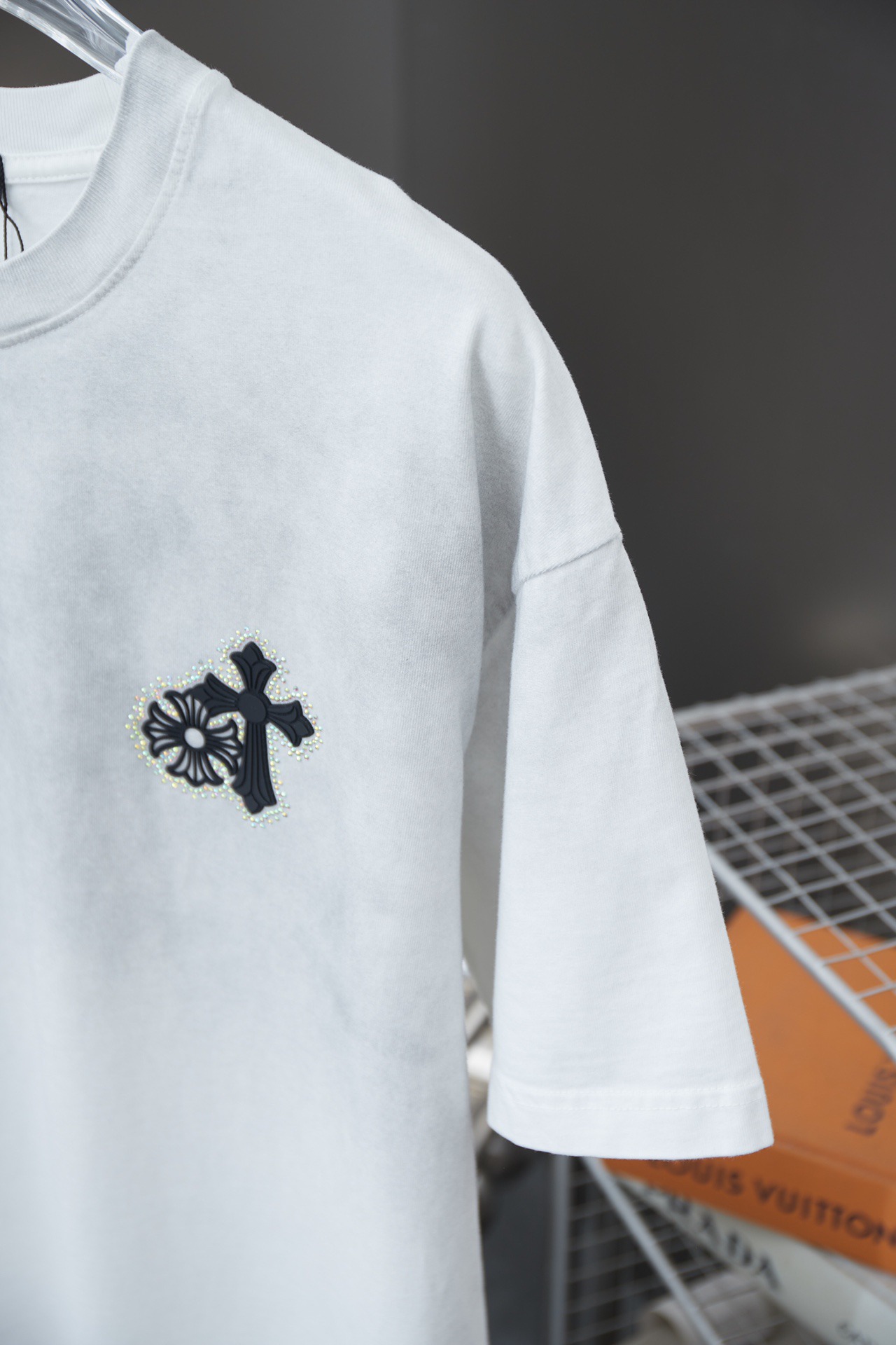 クロムハーツ「Chrome Hearts」ヘビーウェイト ストーンTシャツ