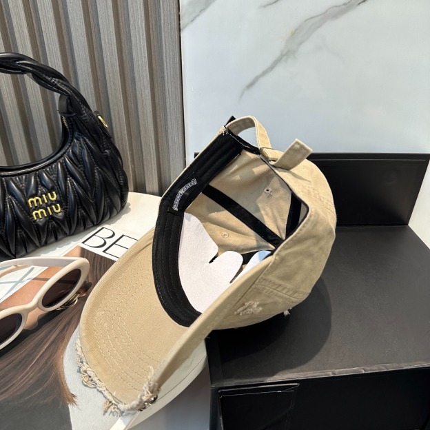 クロムハーツ「Chrome Hearts」クロスエンブレム スナップバック