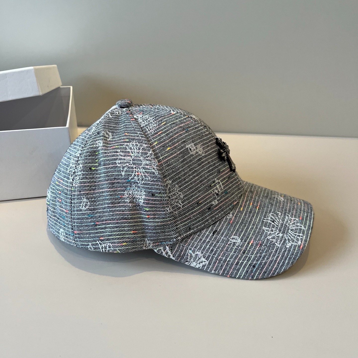 クロムハーツ「Chrome Hearts」モダンスタイル スナップバック キャップ