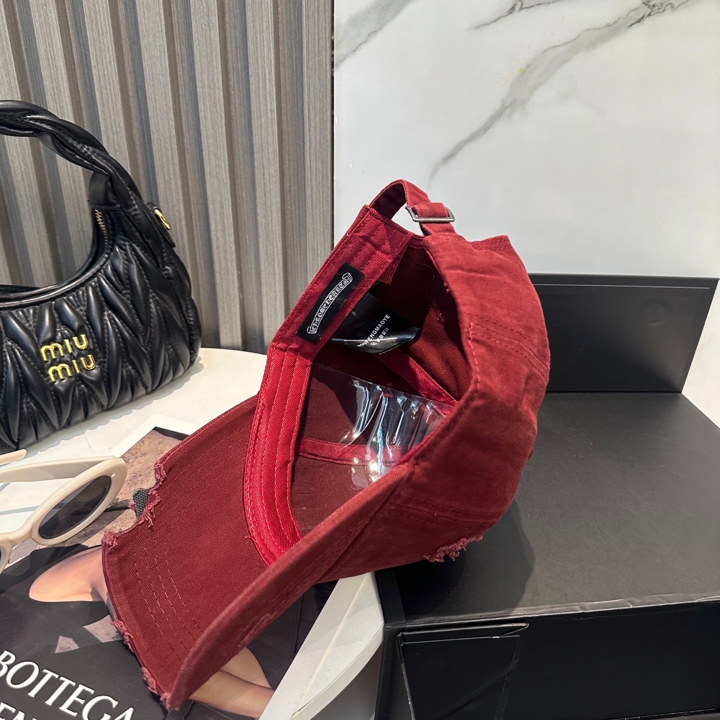 クロムハーツ「Chrome Hearts」クロスエンブレム スナップバック キャップ