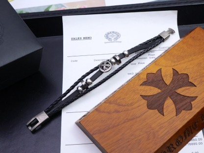 クロムハーツ「Chrome Hearts」 Rebel Gothic Cuff Bracelet