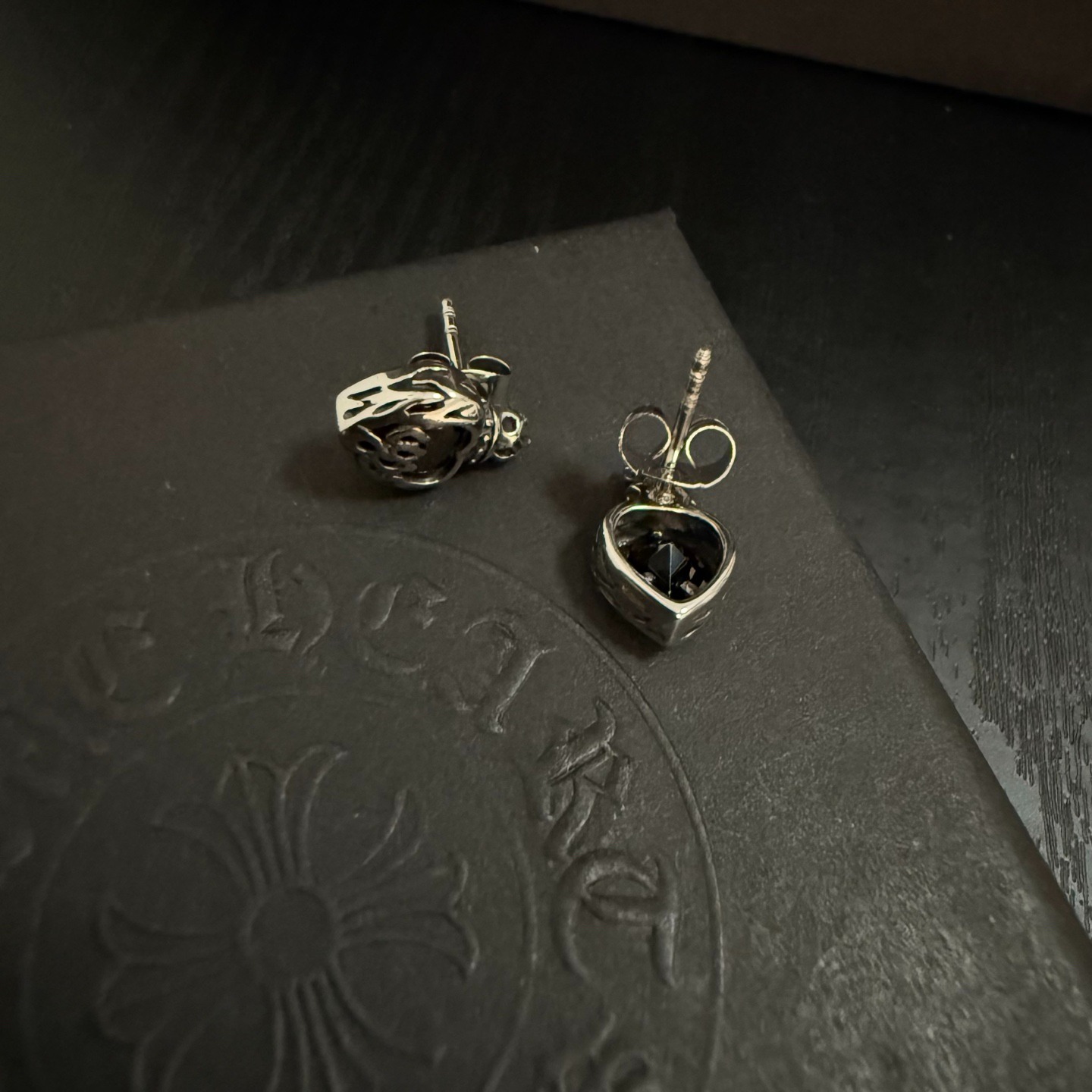 クロムハーツ「Chrome Hearts」クロムハーツ クラウン＆ハートピアス S925 ユニセックス ピアス